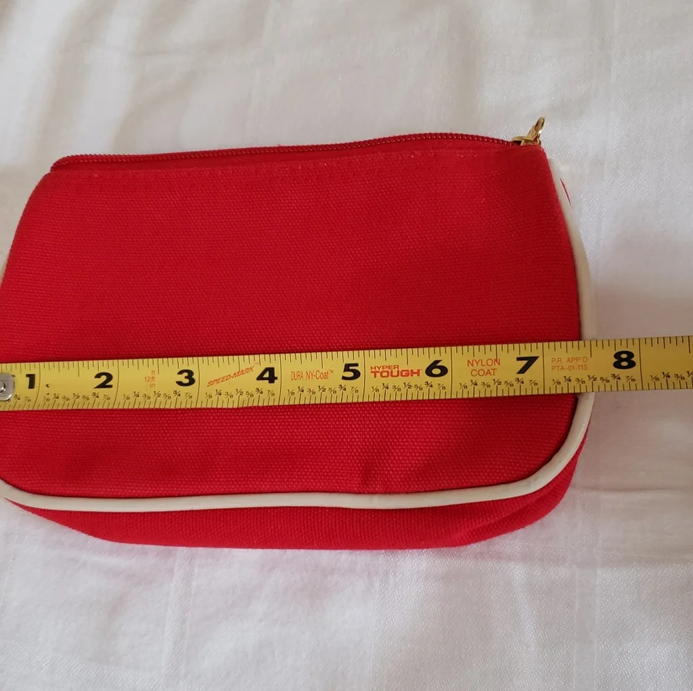 Elizabeth Arden Cosmetic Bag - Picture 3 of 4